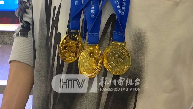 吸吮乳尖 告诉对方“我在这儿