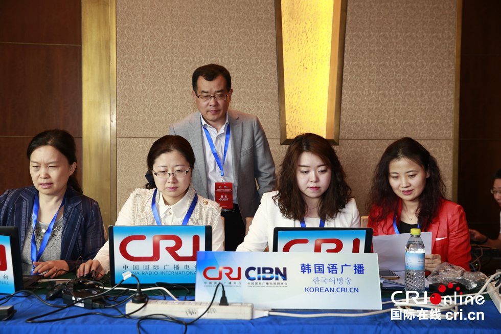 明星绯闻大爆料真实 推送频率较高(日均8-12条)