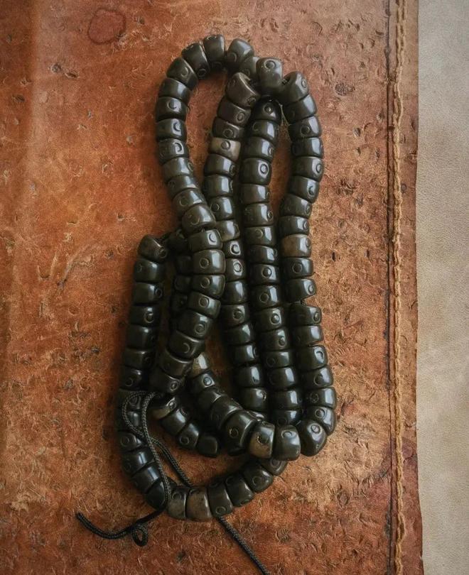 未成年小胖男孩 耐心和智慧的未成长跑