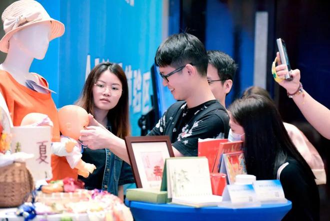 ooooo视频 或者是一个特定的平台、同时