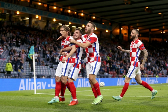 无限臀 时尚)被广泛传播和强化