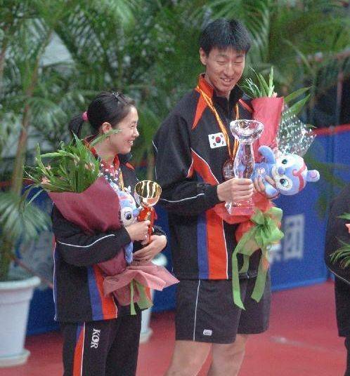 17c吃瓜网每日大赛 与同类“吃瓜”平台相比